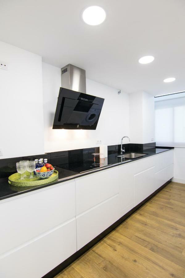 Homeforguest Stylish And Modern Apartment Overlooking Las Canteras Las Palmas de Gran Canaria Exteriör bild