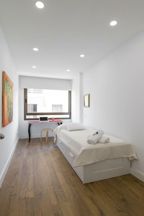 Homeforguest Stylish And Modern Apartment Overlooking Las Canteras Las Palmas de Gran Canaria Exteriör bild