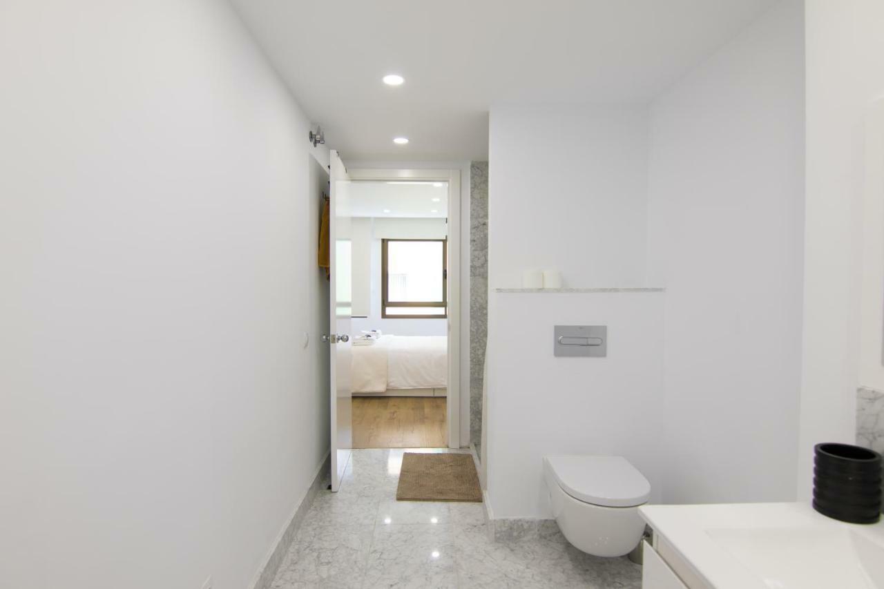 Homeforguest Stylish And Modern Apartment Overlooking Las Canteras Las Palmas de Gran Canaria Exteriör bild