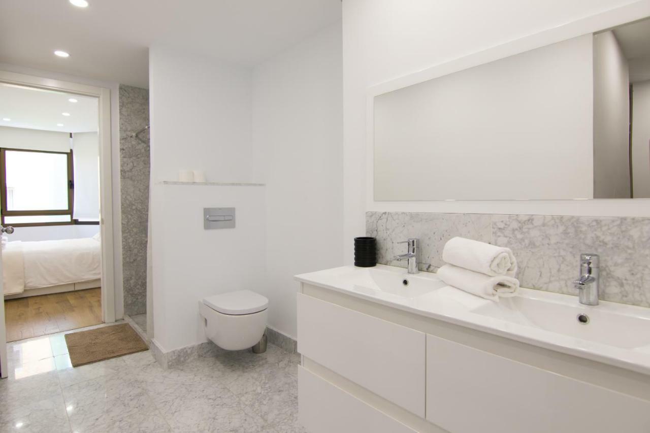 Homeforguest Stylish And Modern Apartment Overlooking Las Canteras Las Palmas de Gran Canaria Exteriör bild