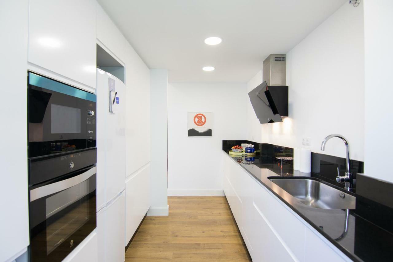 Homeforguest Stylish And Modern Apartment Overlooking Las Canteras Las Palmas de Gran Canaria Exteriör bild