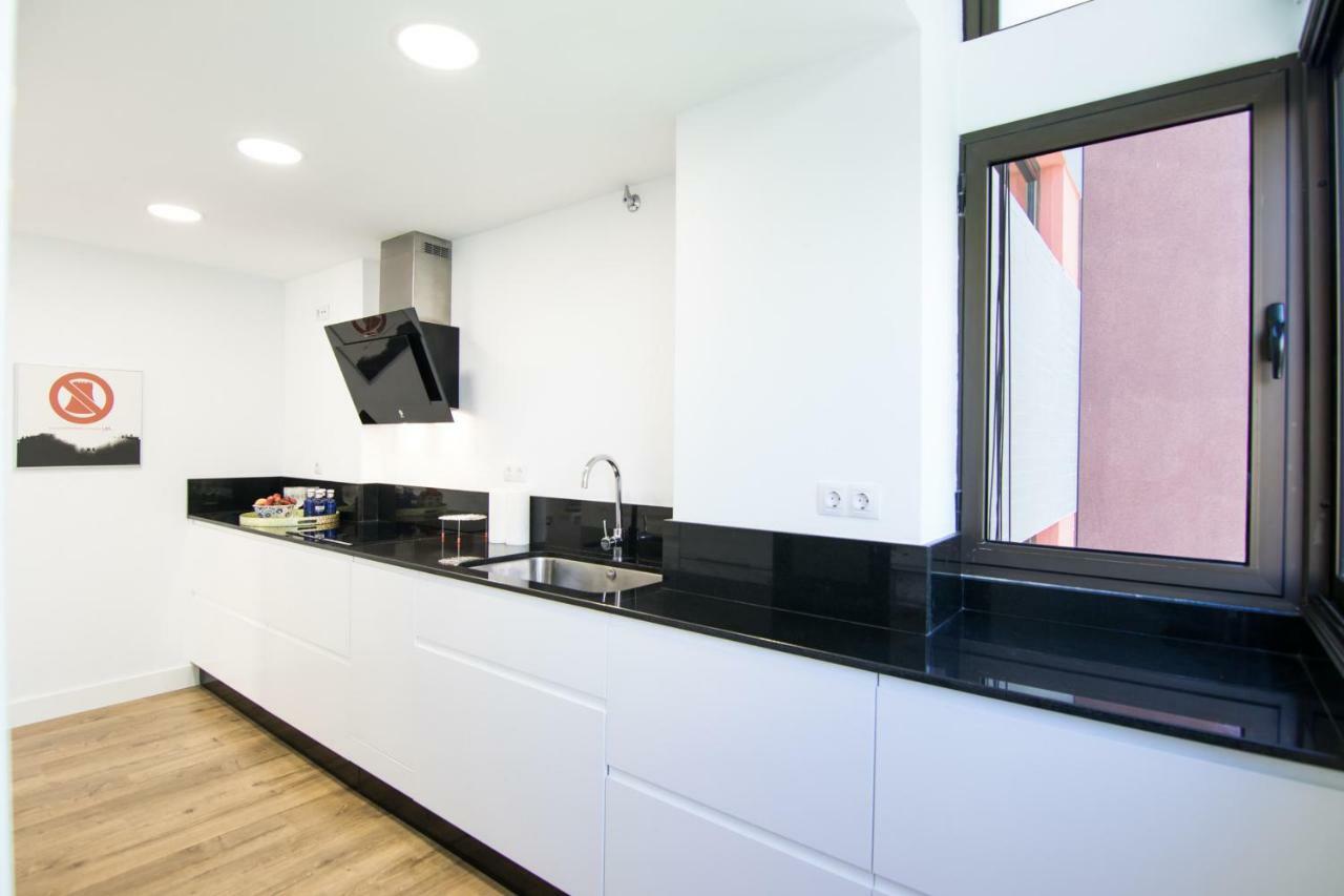 Homeforguest Stylish And Modern Apartment Overlooking Las Canteras Las Palmas de Gran Canaria Exteriör bild