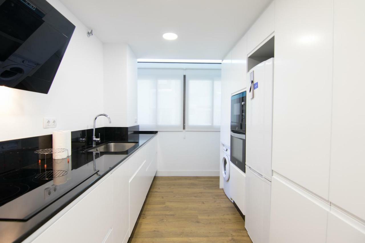 Homeforguest Stylish And Modern Apartment Overlooking Las Canteras Las Palmas de Gran Canaria Exteriör bild