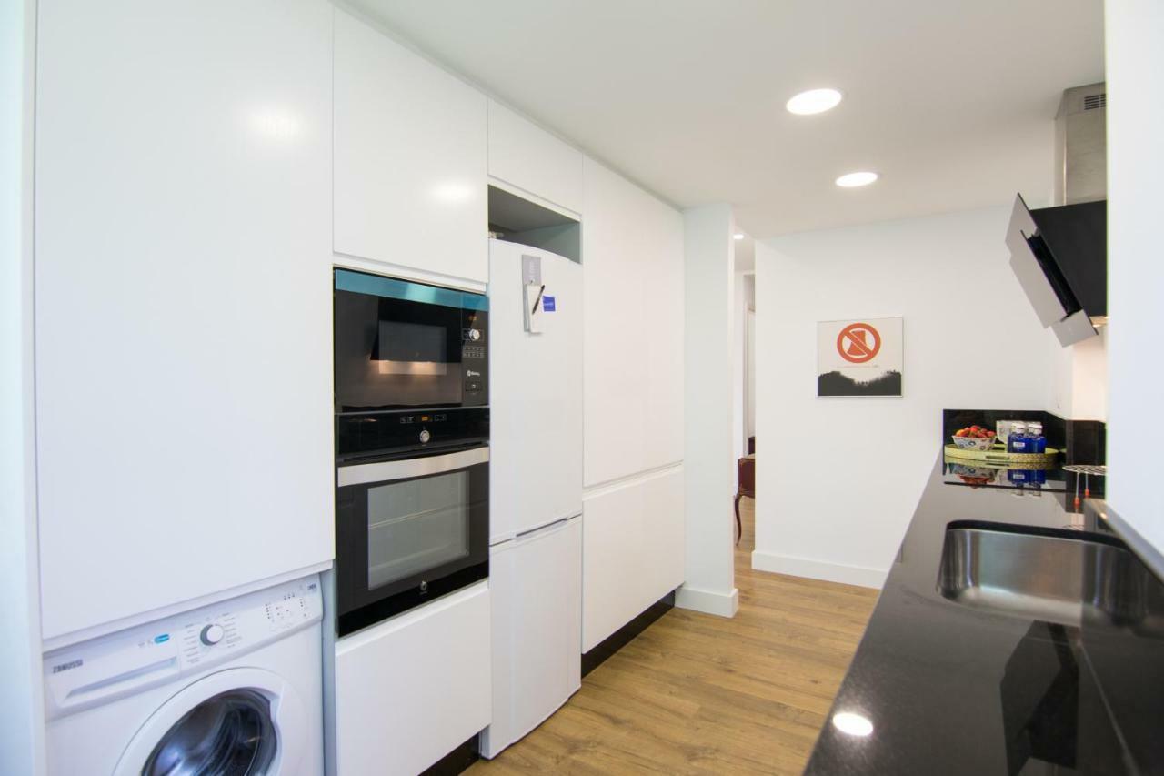 Homeforguest Stylish And Modern Apartment Overlooking Las Canteras Las Palmas de Gran Canaria Exteriör bild